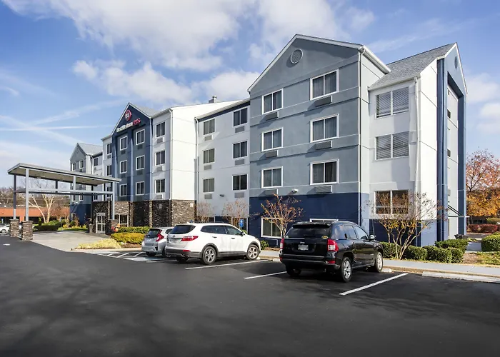 Best Western Plus Nashville Airport Hotel - Bna