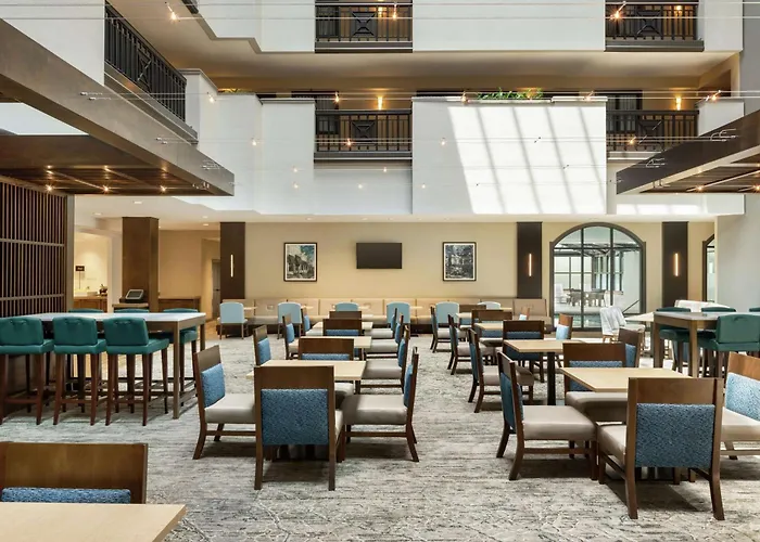 Embassy Suites By Hilton Atlanta Alpharetta