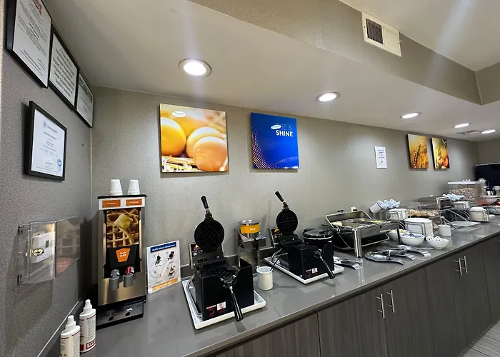 Comfort Inn & Suites Frisco - Plano