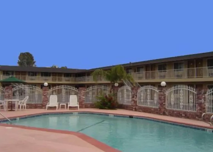 Sunset Inn Lake Oroville