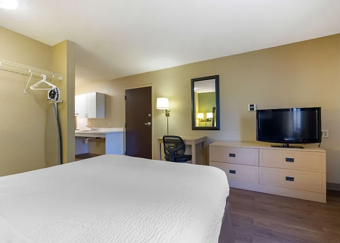 Extended Stay America Suites - Stockton - March Lane