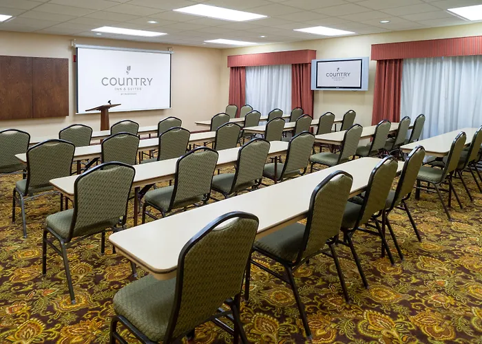 Country Inn & Suites By Radisson, Charleston South, Wv