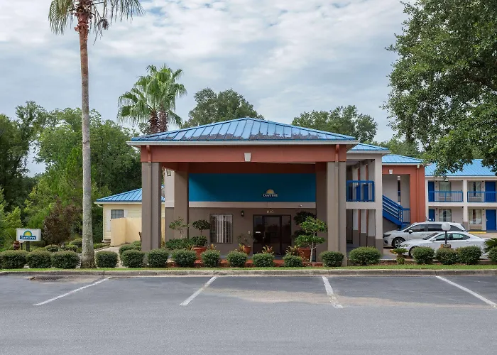 Chipley Motels