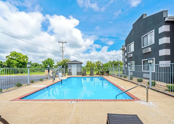Best Western Gateway Inn