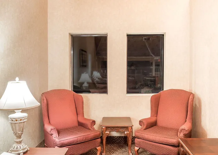 Super 8 By Wyndham Liverpool/Clay/Syracuse Area