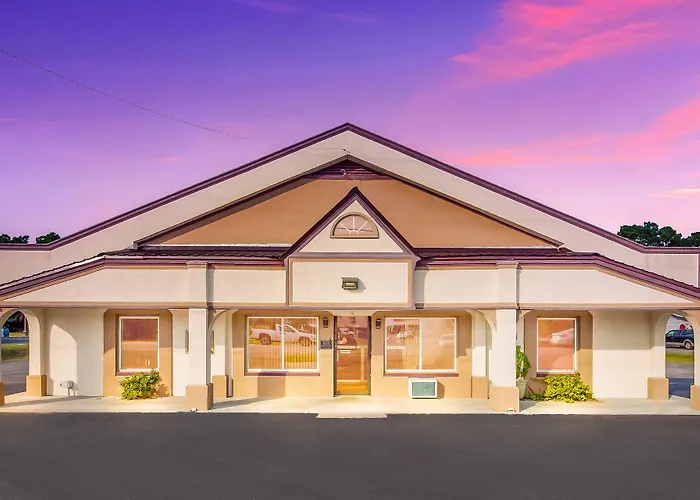 Red Roof Inn Santee