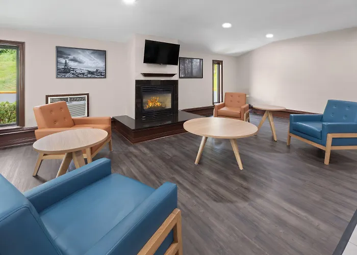 Super 8 By Wyndham Bridgeport/Clarksburg Area