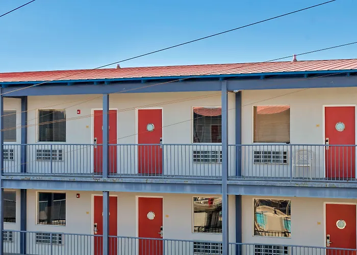 Tybee Island Beach hotels