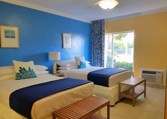 Flamingo Bay Hotel & Marina
