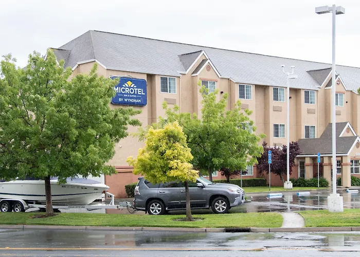 Microtel Inn & Suites Lodi