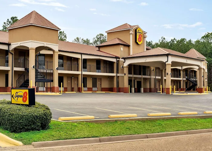 Super 8 By Wyndham Pearl/Jackson Airport