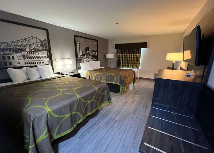 Super 8 By Wyndham Lake Charles/Sulphur