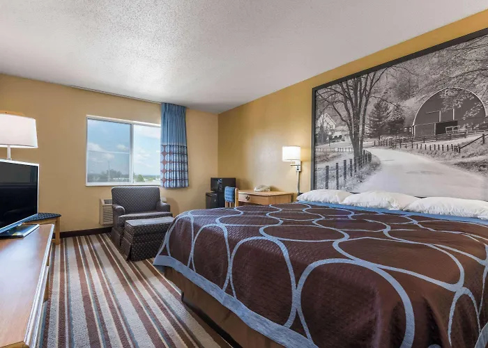 Super 8 By Wyndham Medina