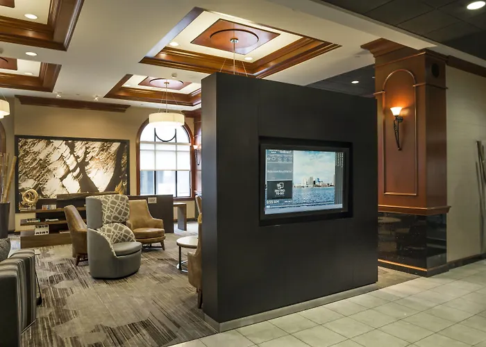 Courtyard By Marriott Norfolk Downtown