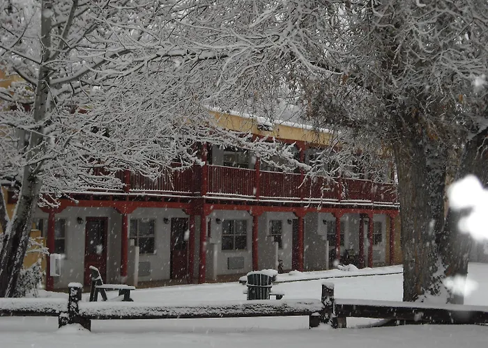 El Pueblo Lodge