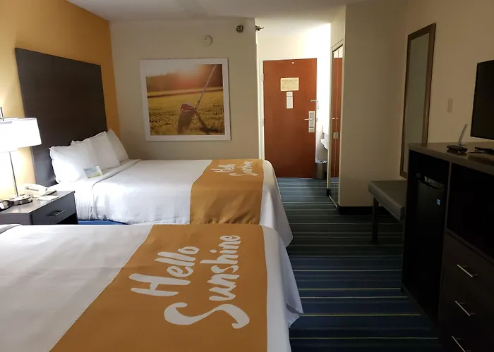 Days Inn By Wyndham Burlington East