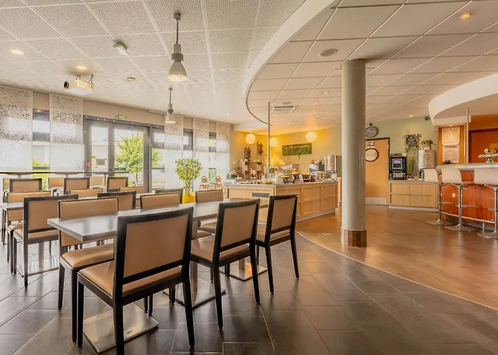 B&B Hotel Calais Terminal Cite Europe 4 Etoiles