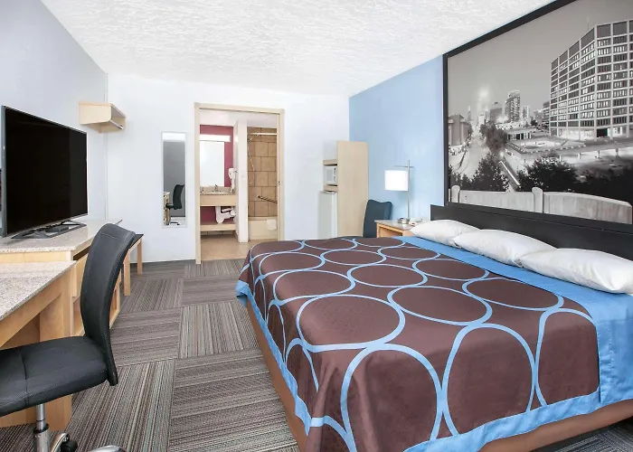 Super 8 By Wyndham City Of Moore