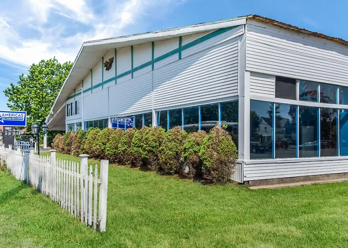 Americas Best Value Inn Hyannis