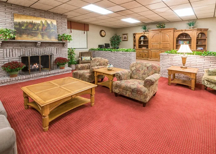 Super 8 by Wyndham Henrietta/Rochester Area