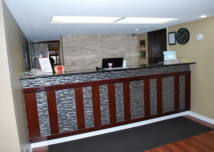 Super 8 By Wyndham Eau Claire Wi