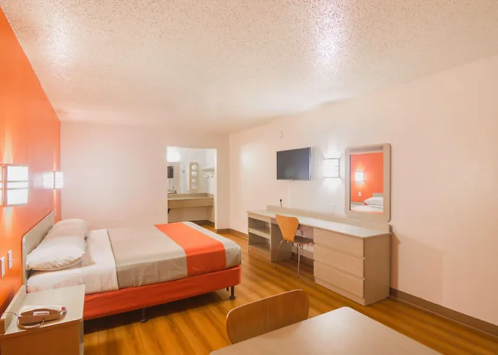 Motel 6-Lawton, Ok
