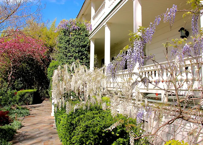 Macarthur Place Inn & Spa