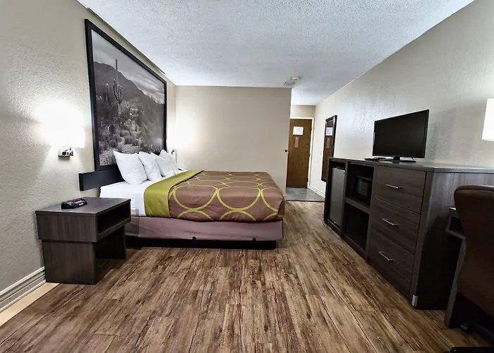 Super 8 By Wyndham Goodyear/Phoenix Area