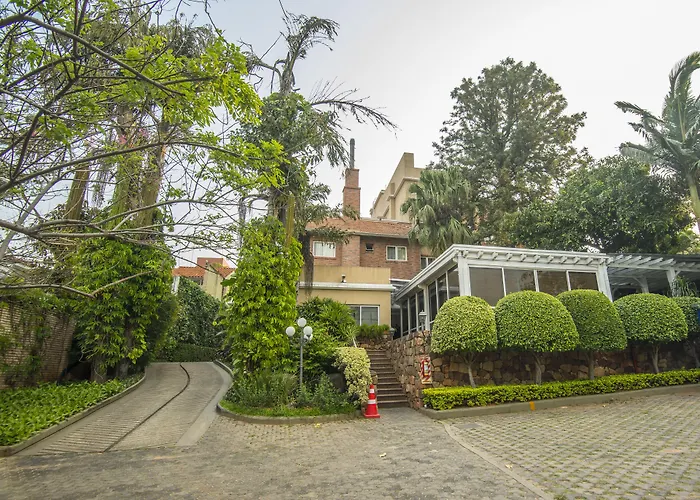 Hotel Villa Morra Suites