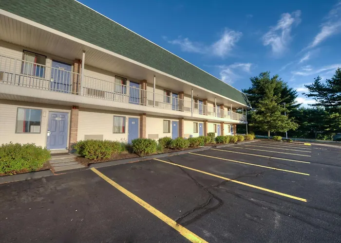 Motel 6-Niantic, Ct - New London