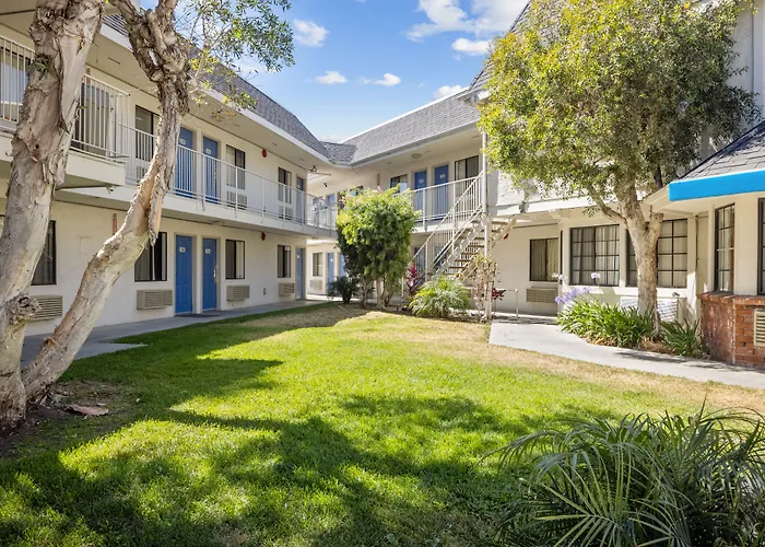 Motel 6-Carlsbad, Ca - Village
