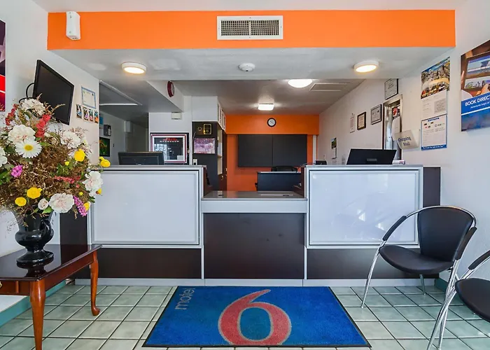 Motel 6-Mitchell, Sd