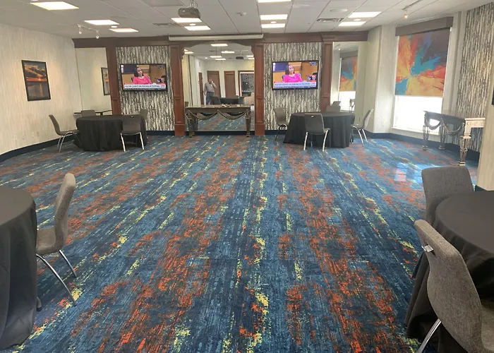 La Quinta By Wyndham Okc North - Quail Springs