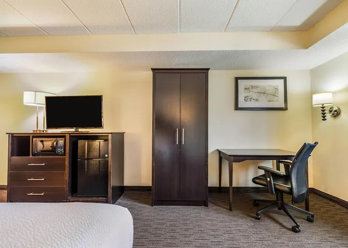 Baymont By Wyndham Bloomington Msp Airport