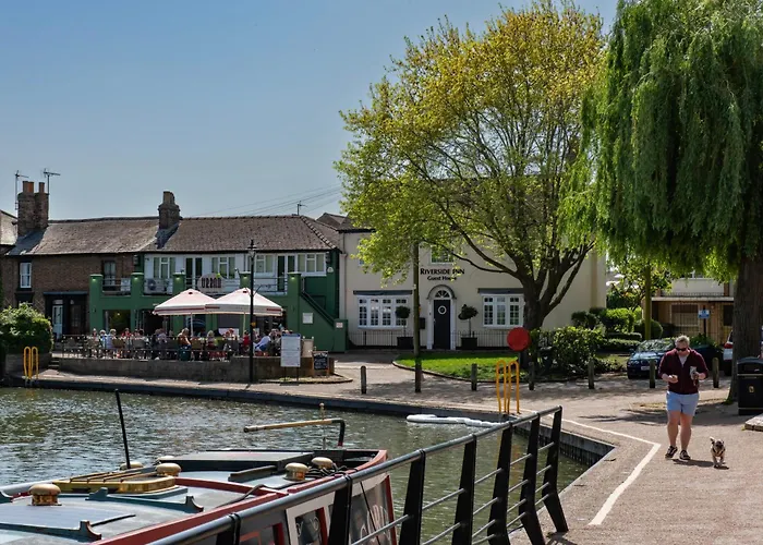 Ely Hotels