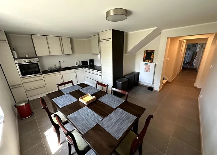 Helfant Luxembourg Deluxe Double Room 1