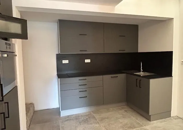 Helfant Luxembourg Standard Double Room 4