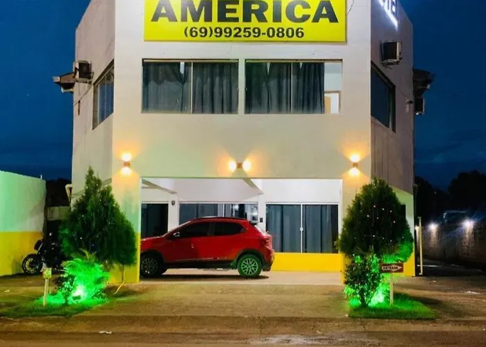 Hotéis de Candeias do Jamari