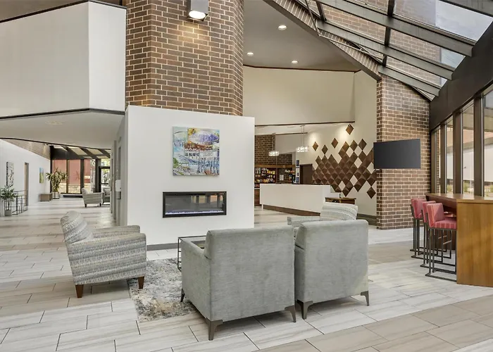 Executive Residency By Best Western Waterloo & Cedar Falls