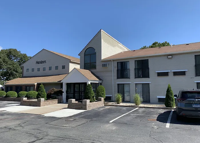 The Mariner Resort Cape Cod By The Red Collection