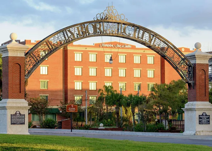 Hampton Inn & Suites Tampa Ybor City Downtown