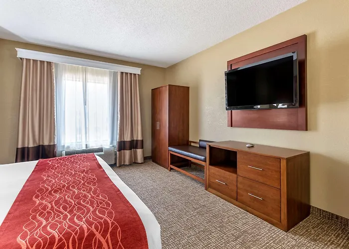 Comfort Inn & Suites El Dorado