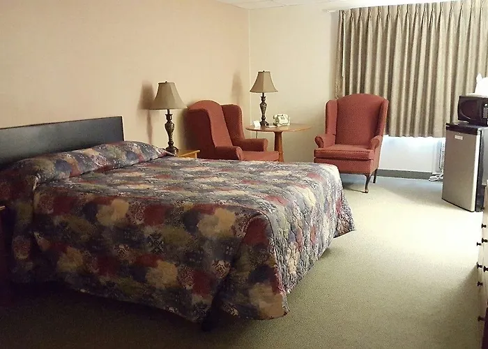 The Eagle'S Lodge Motel