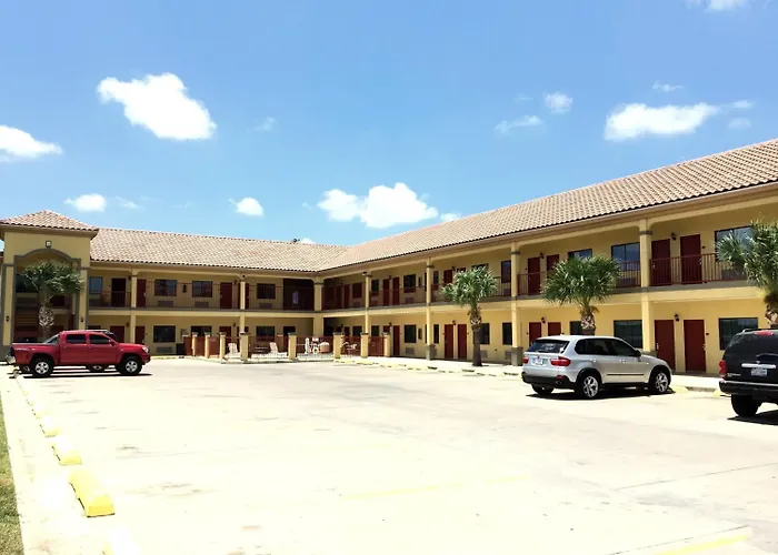 Boca Chica Inn And Suites