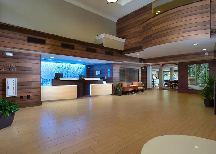 Fairfield Inn & Suites By Marriott Charleston North/Ashley Phosphate