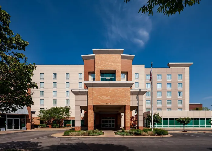 Hampton Inn & Suites St. Louis At Forest Park