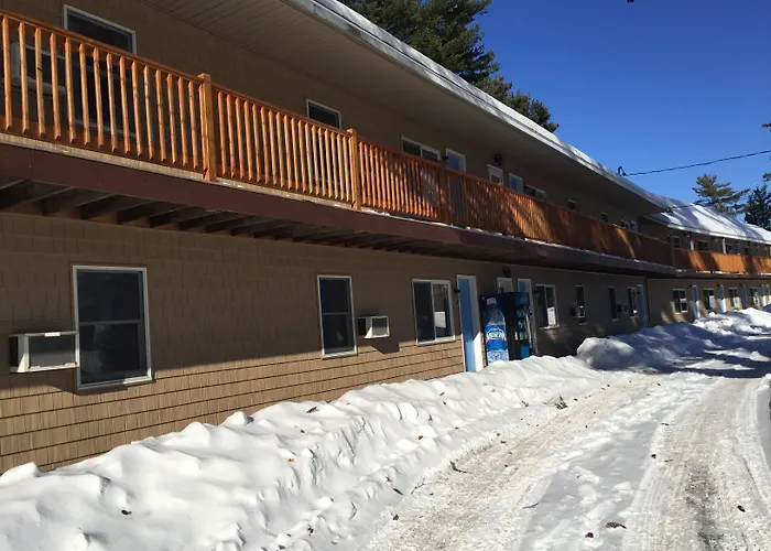 Milford Motel On The River