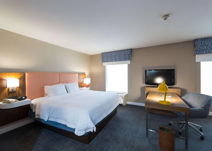 Hampton Inn And Suites Jamestown