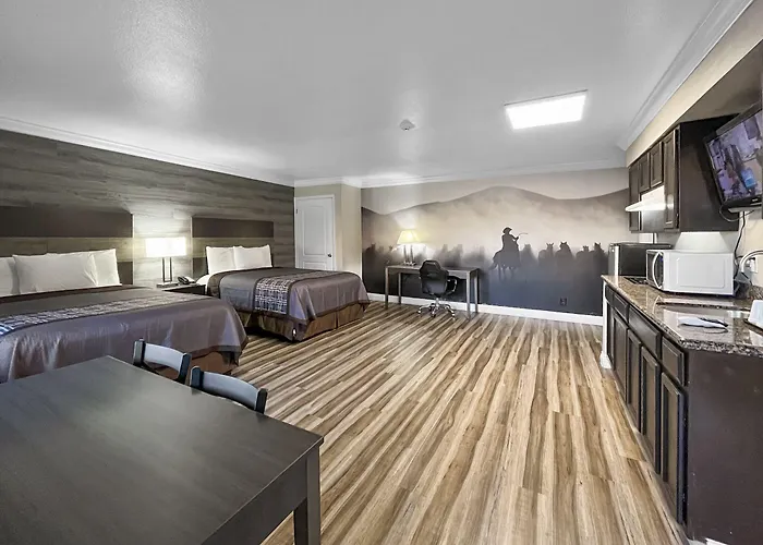 Rodeo Lodge