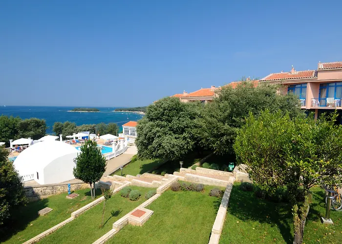 Hotels in Funtana